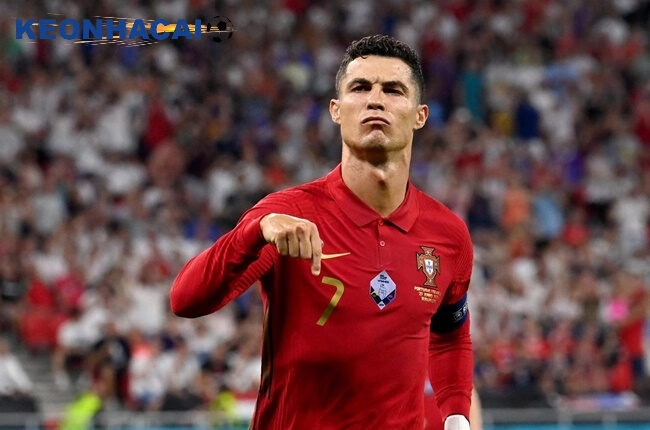 Cầu Thủ Ghi Nhiều Bàn Thắng Nhất Euro - Huyền Thoại Vĩ Đại Cristiano Ronaldo (Bồ Đào Nha) – 14 bàn thắng